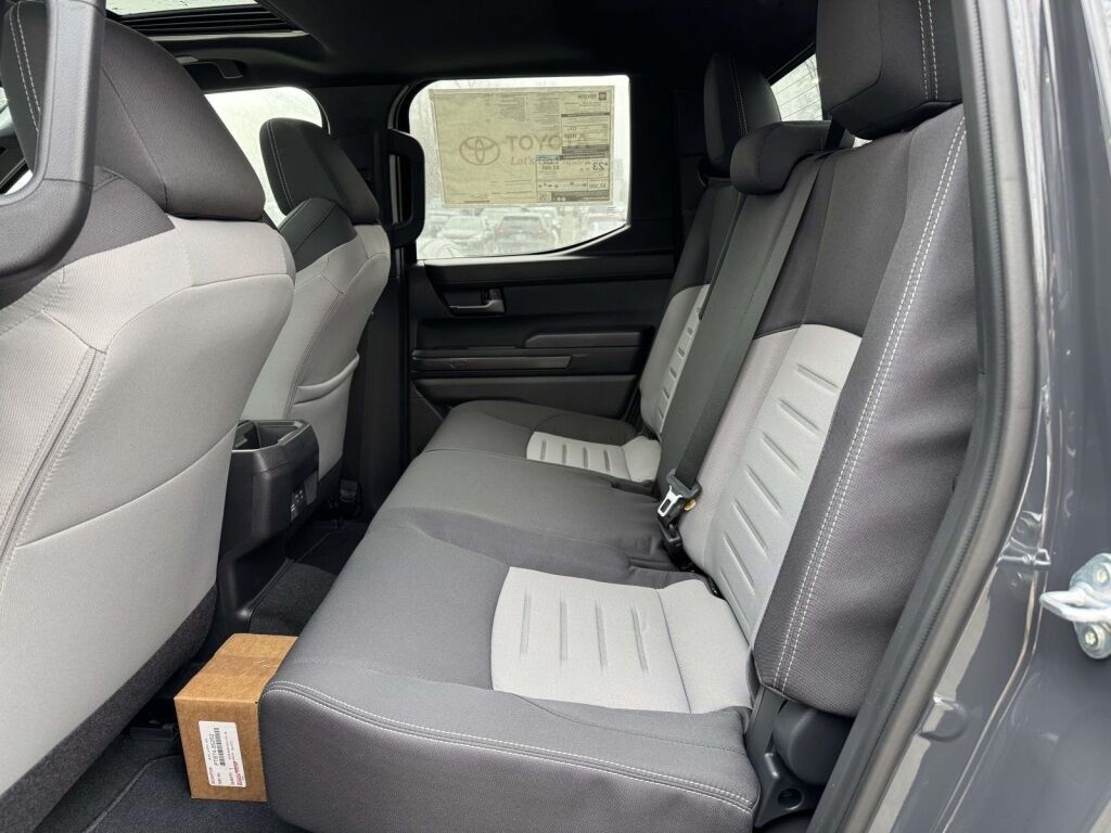 2025 Toyota Tacoma Hybrid TRD Off Road Fredericksburg VA