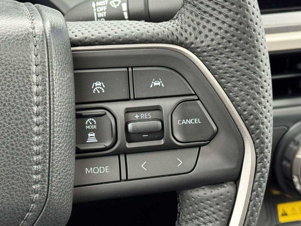 2025 Toyota Tacoma Hybrid TRD Off Road Fredericksburg VA