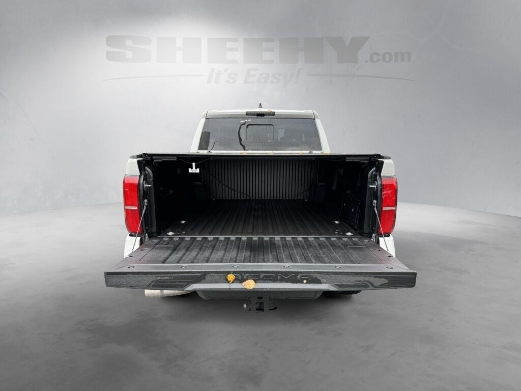 2025 Toyota Tacoma Hybrid TRD Off Road Fredericksburg VA