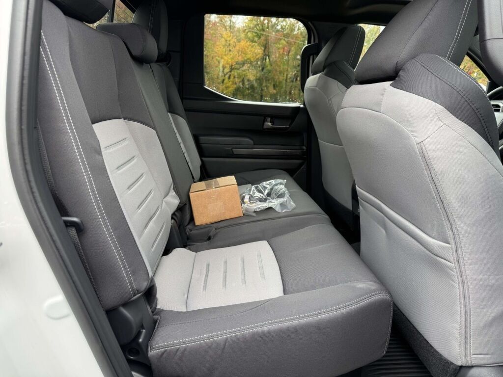 2025 Toyota Tacoma Hybrid TRD Off Road Fredericksburg VA