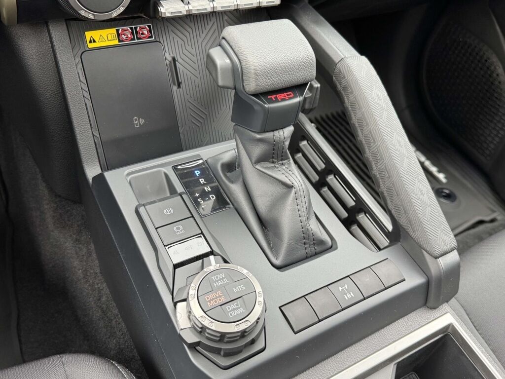 2025 Toyota Tacoma Hybrid TRD Off Road Fredericksburg VA