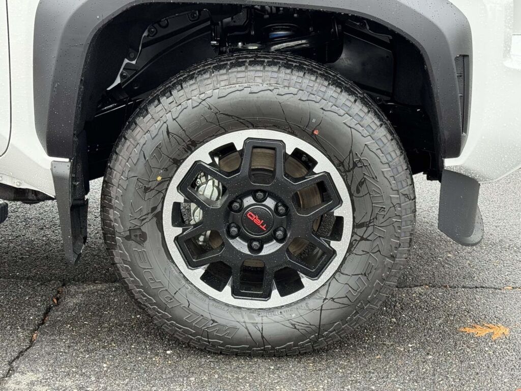 2025 Toyota Tacoma Hybrid TRD Off Road Fredericksburg VA