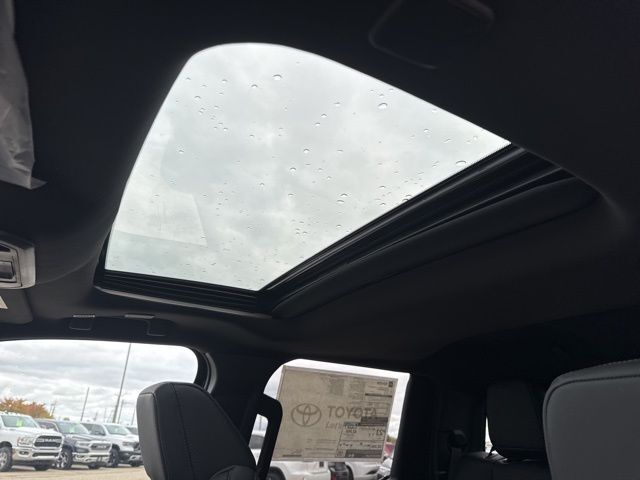 2025 Toyota Tacoma Hybrid TRD Off Road San Clemente CA