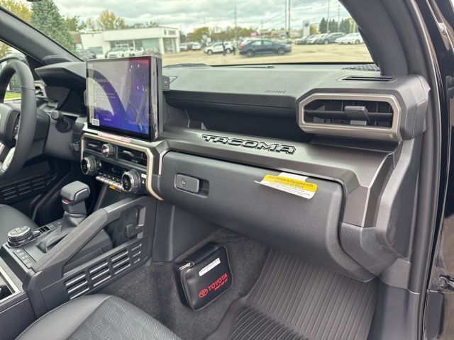 2025 Toyota Tacoma Hybrid TRD Off Road San Clemente CA