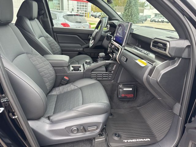 2025 Toyota Tacoma Hybrid TRD Off Road San Clemente CA