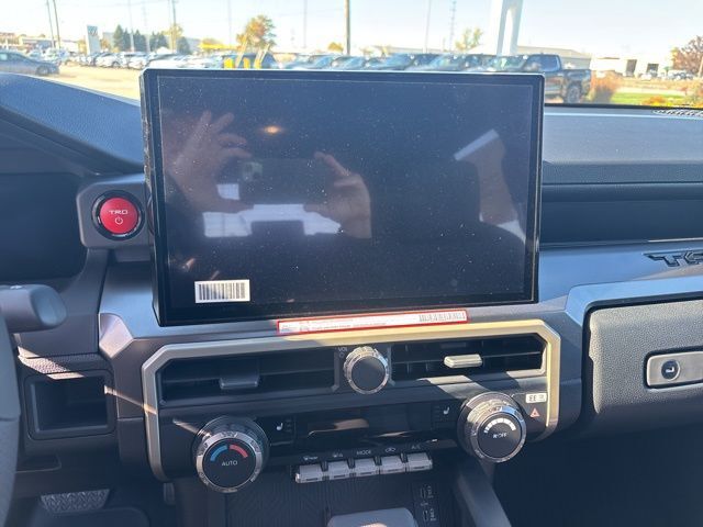 2025 Toyota Tacoma Hybrid TRD Off Road San Clemente CA