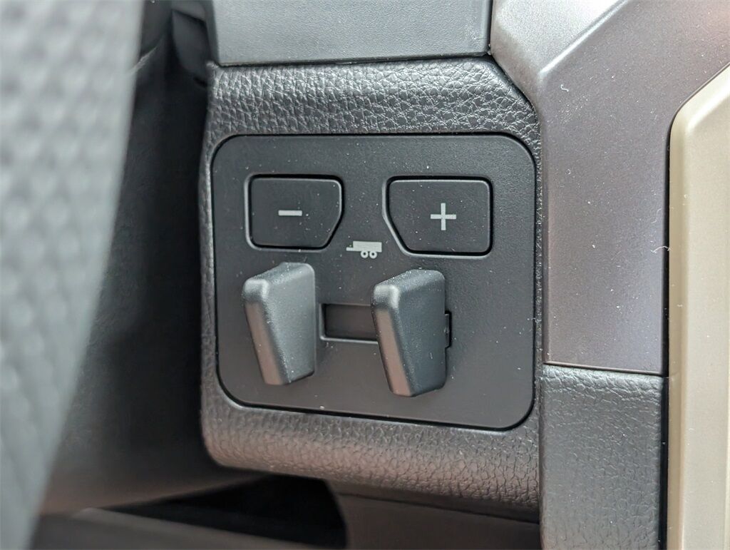 2025 Toyota Tacoma Hybrid TRD Off Road