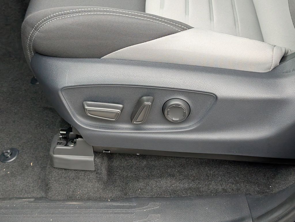 2025 Toyota Tacoma Hybrid TRD Off Road Cockeysville MD