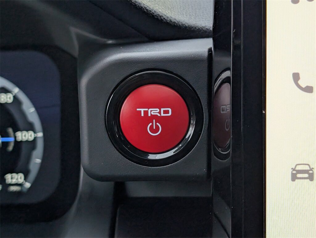 2025 Toyota Tacoma Hybrid TRD Off Road Cockeysville MD