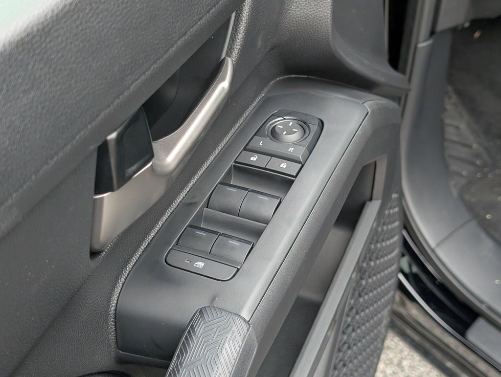 2025 Toyota Tacoma Hybrid TRD Off Road Cockeysville MD