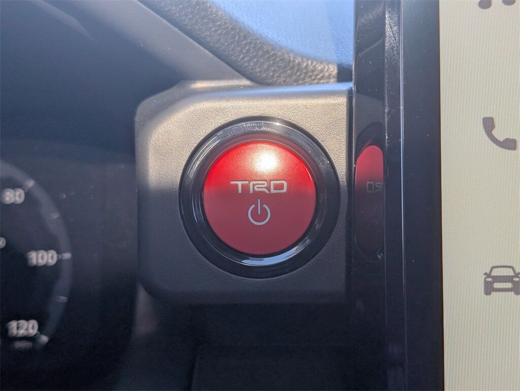 2025 Toyota Tacoma Hybrid TRD Off Road Cockeysville MD