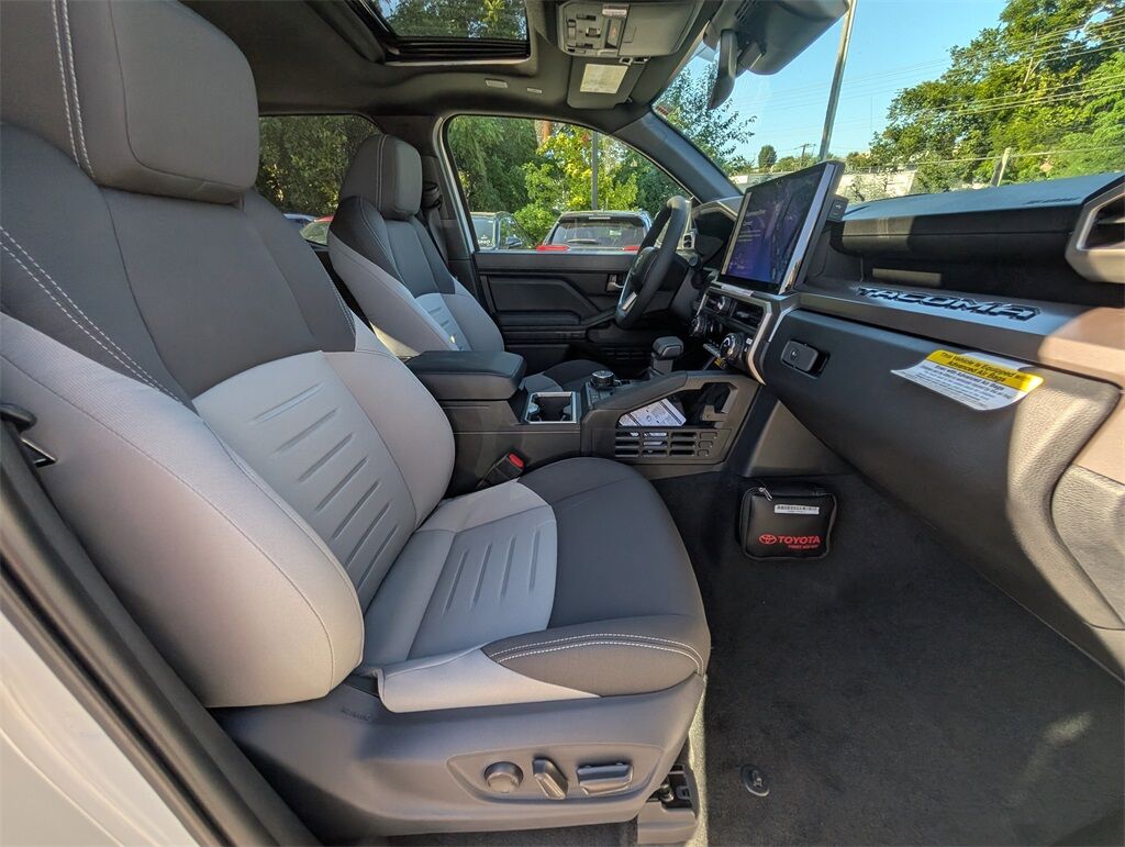 2025 Toyota Tacoma Hybrid TRD Off Road Cockeysville MD