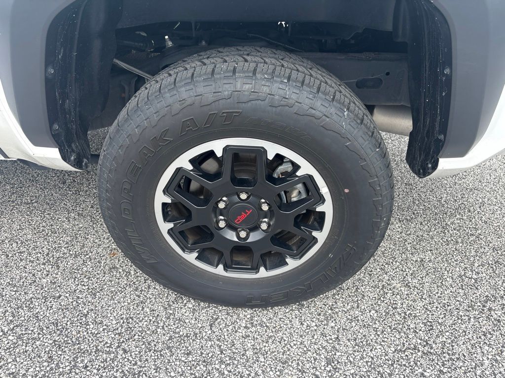 2025 Toyota Tacoma Hybrid TRD Off Road Cockeysville MD