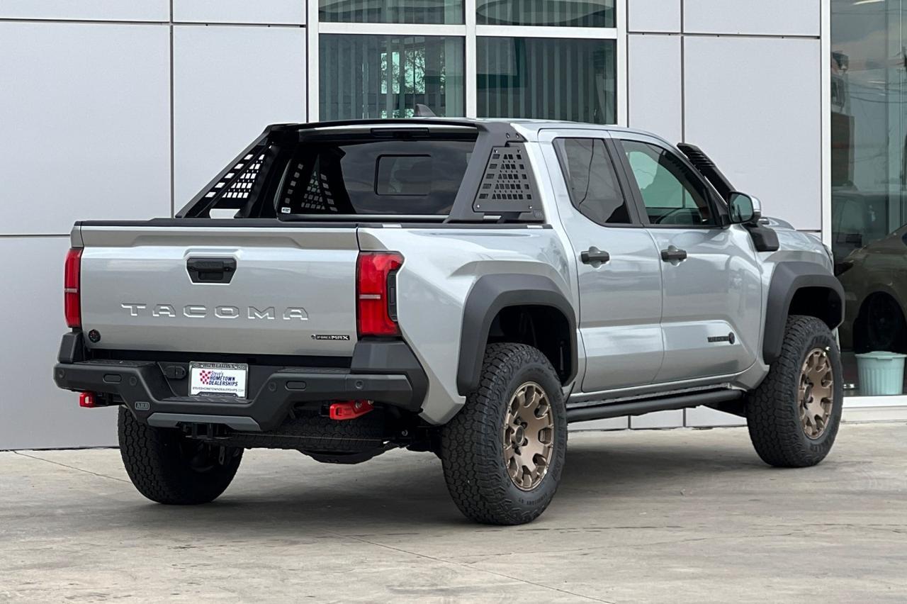 2025 Toyota Tacoma Hybrid Trailhunter Ontario OR
