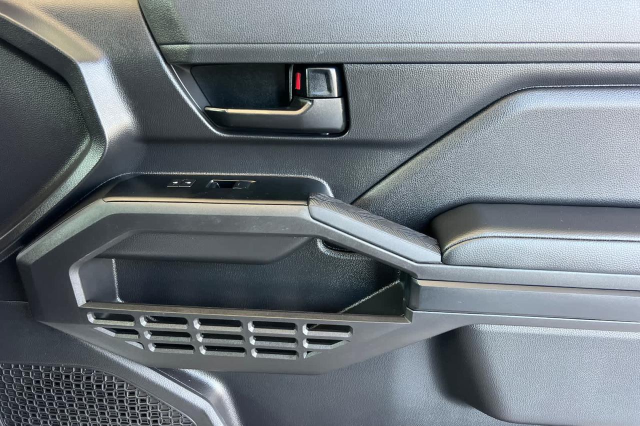 2025 Toyota Tacoma SR Roseville CA