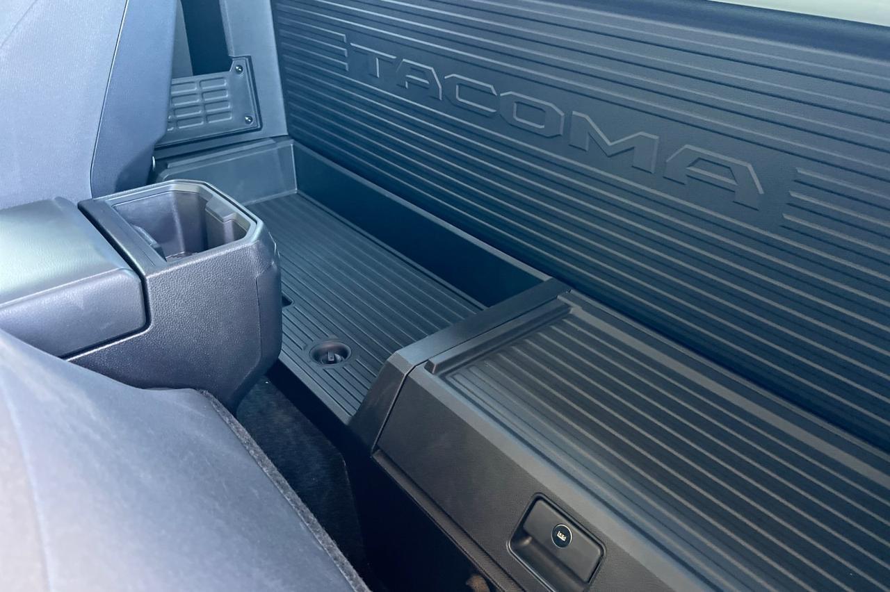 2025 Toyota Tacoma SR Ontario OR