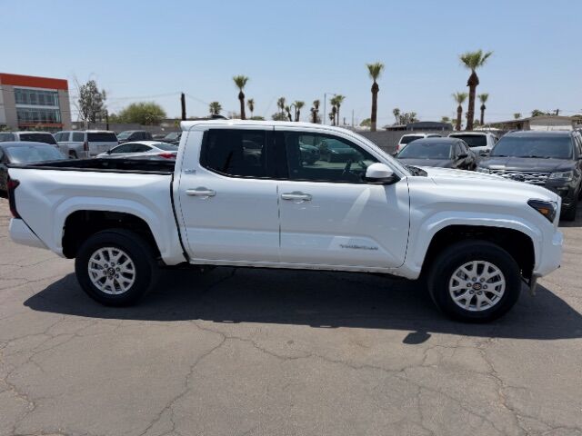 2025 Toyota Tacoma SR5 4x4