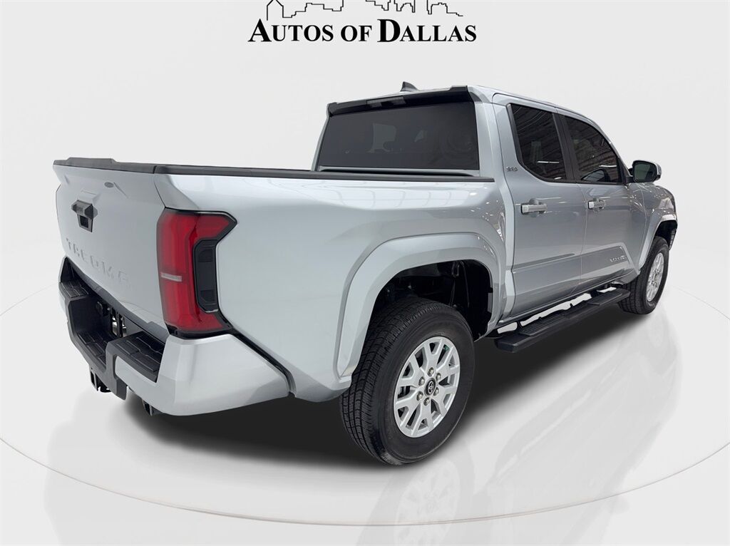 2025 Toyota Tacoma SR5 photo 9