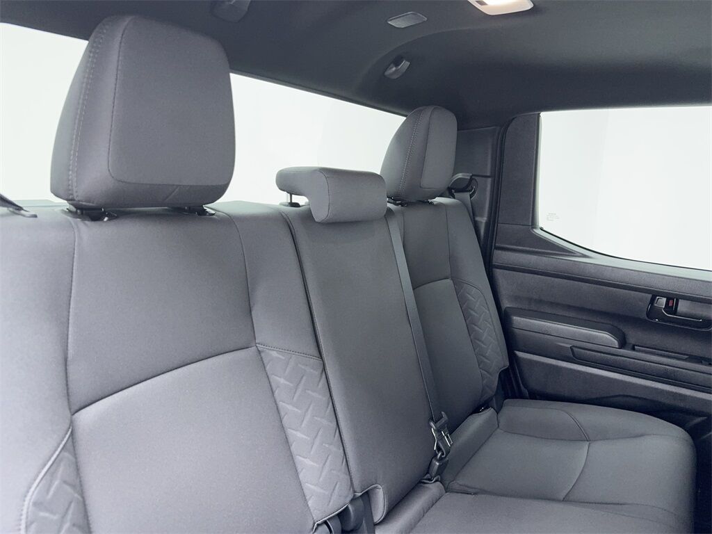2025 Toyota Tacoma SR5 photo 39