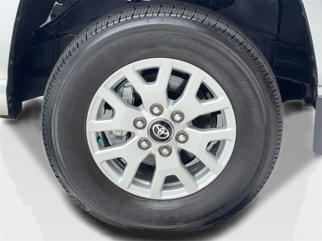 2025 Toyota Tacoma SR5 photo 44