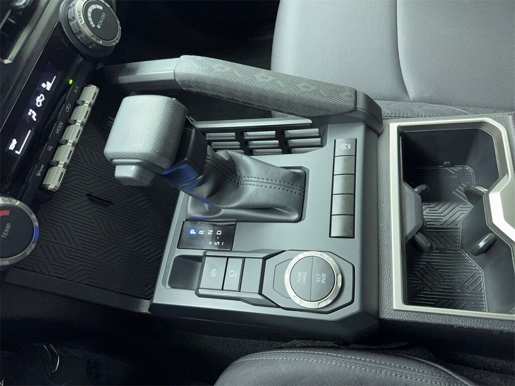 2025 Toyota Tacoma SR5 photo 24