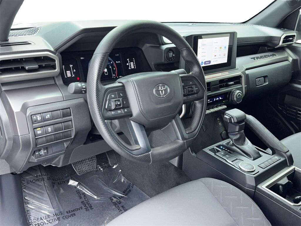 2025 Toyota Tacoma SR5 photo 14