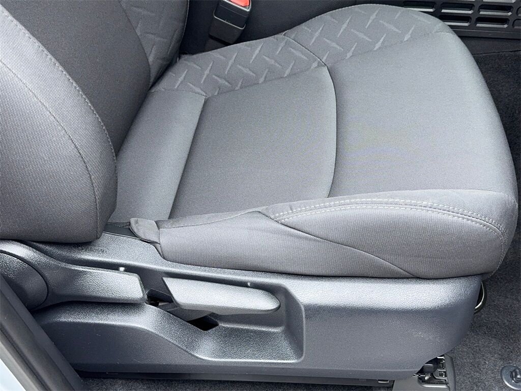 2025 Toyota Tacoma SR5 photo 37