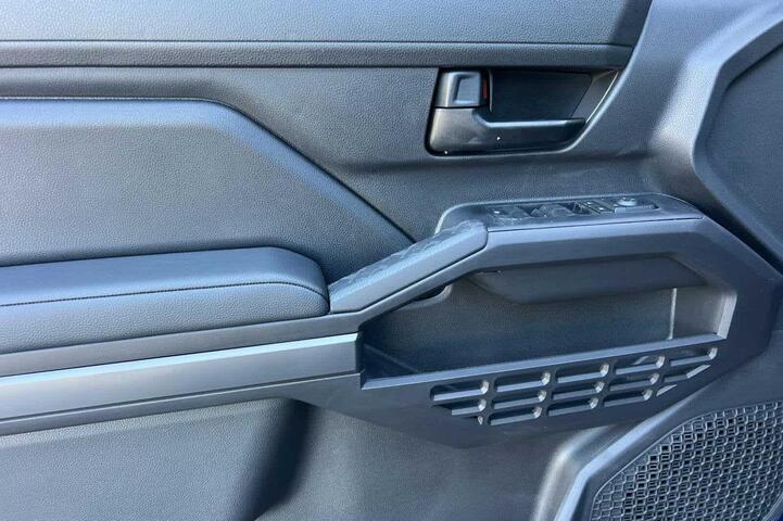 2025 Toyota Tacoma SR5 Roseville CA