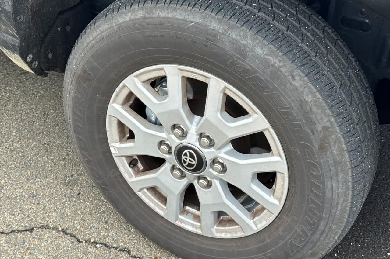 2025 Toyota Tacoma SR5 Roseville CA