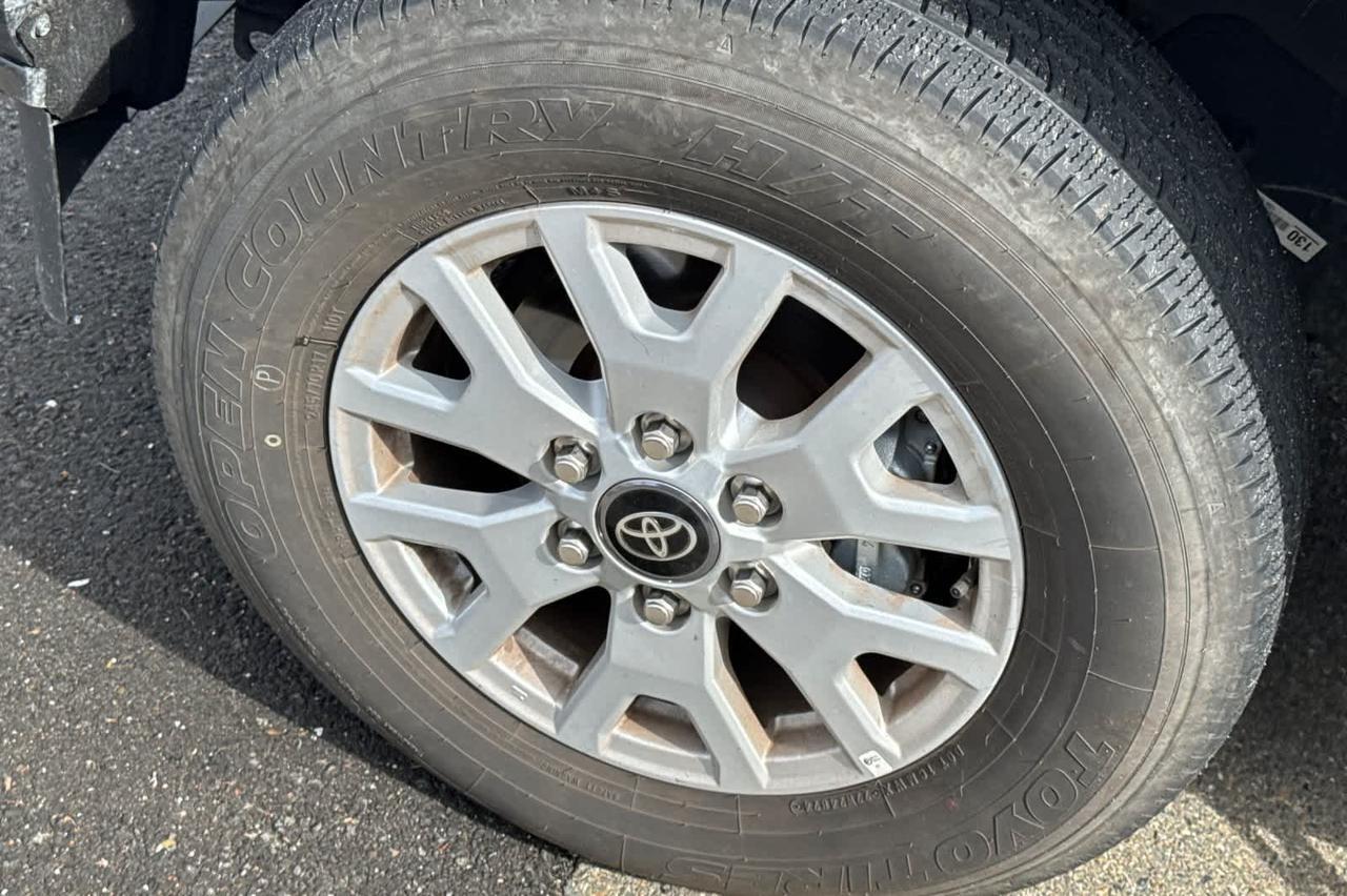 2025 Toyota Tacoma SR5 Roseville CA