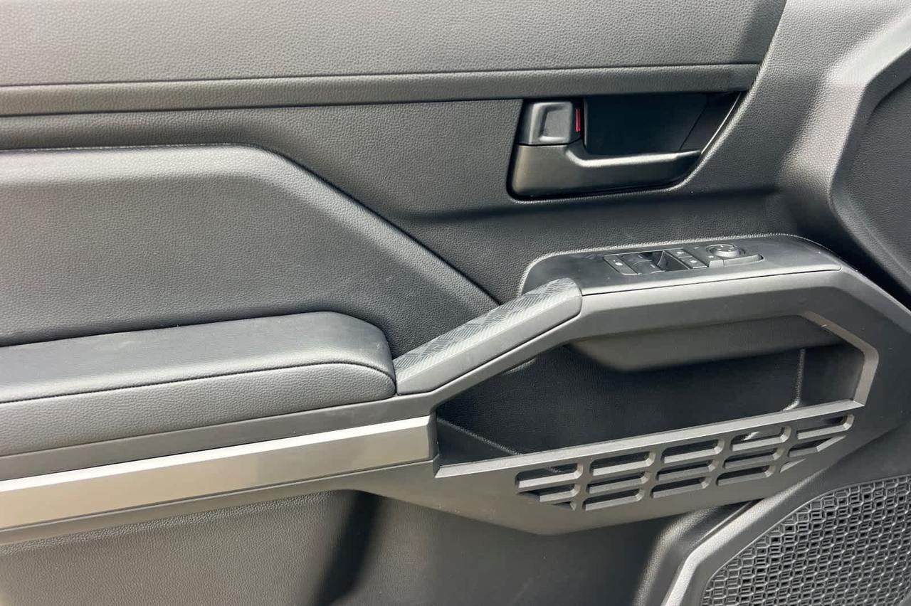 2025 Toyota Tacoma SR5 Roseville CA