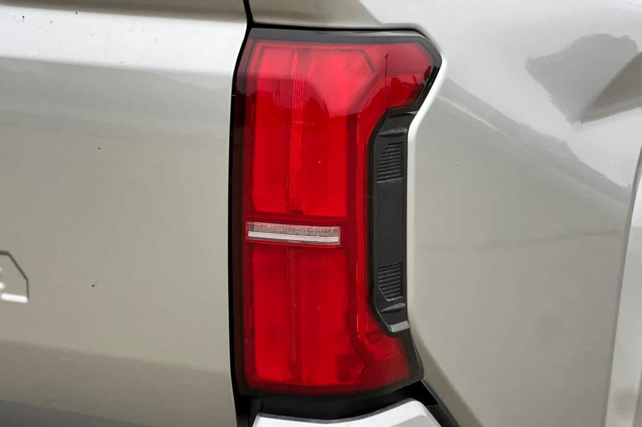 2025 Toyota Tacoma SR5 Roseville CA