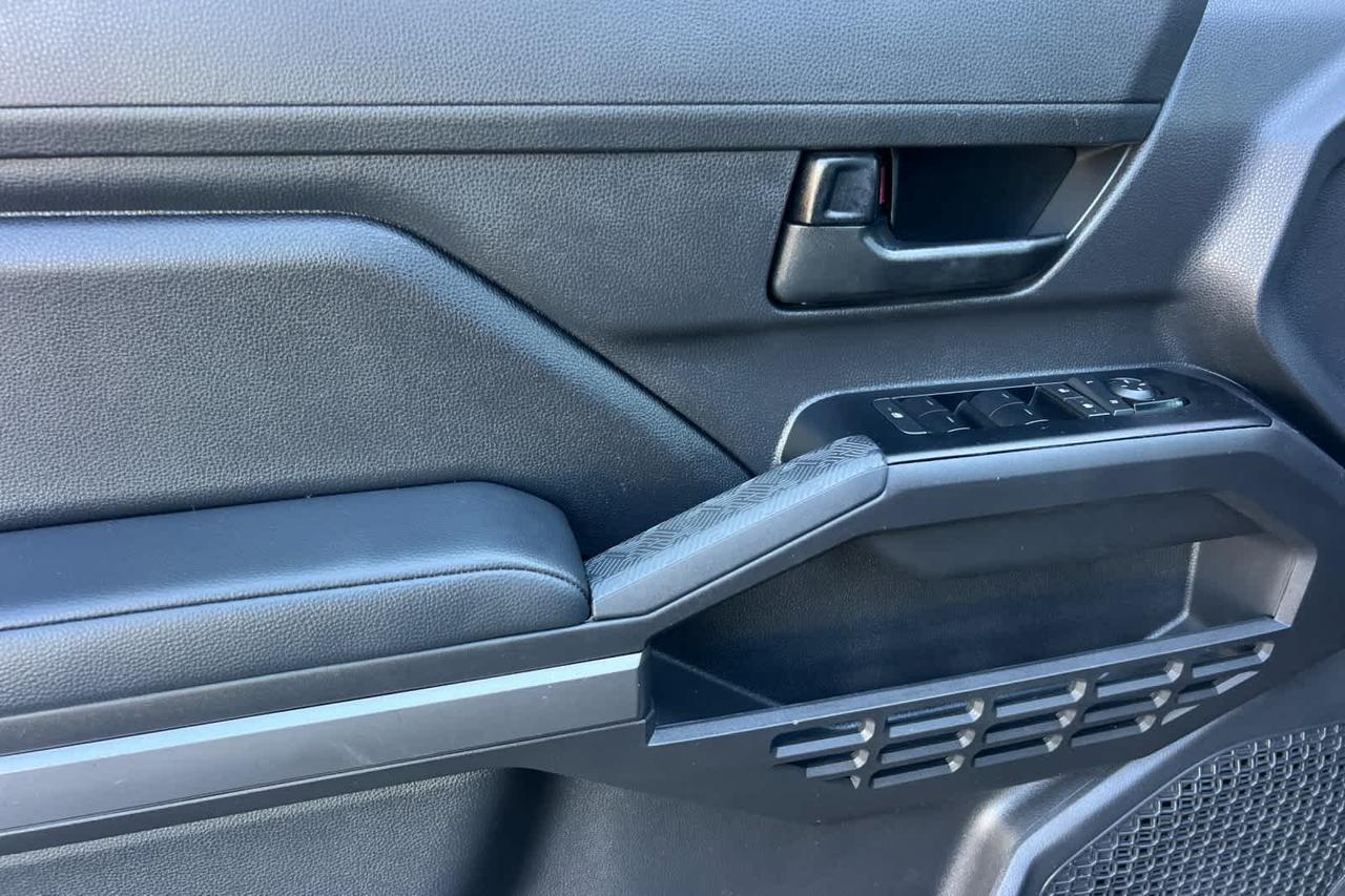 2025 Toyota Tacoma SR5 Roseville CA