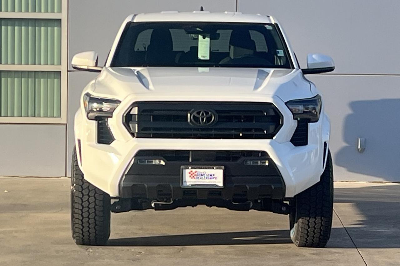 2025 Toyota Tacoma SR5 Ontario OR