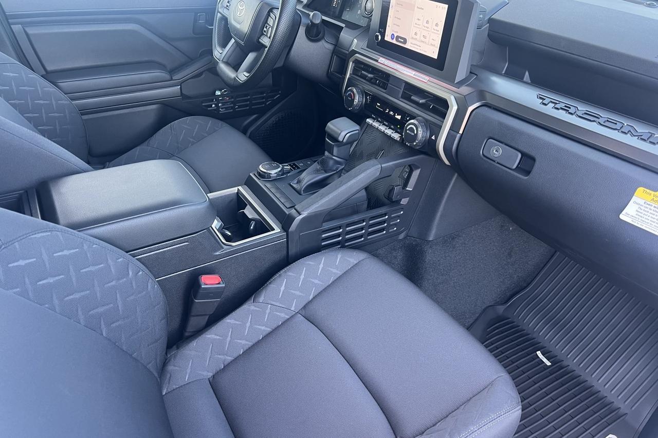 2025 Toyota Tacoma SR5 Ontario OR