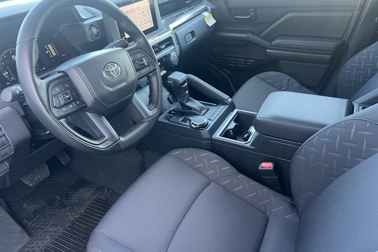 2025 Toyota Tacoma SR5 Ontario OR