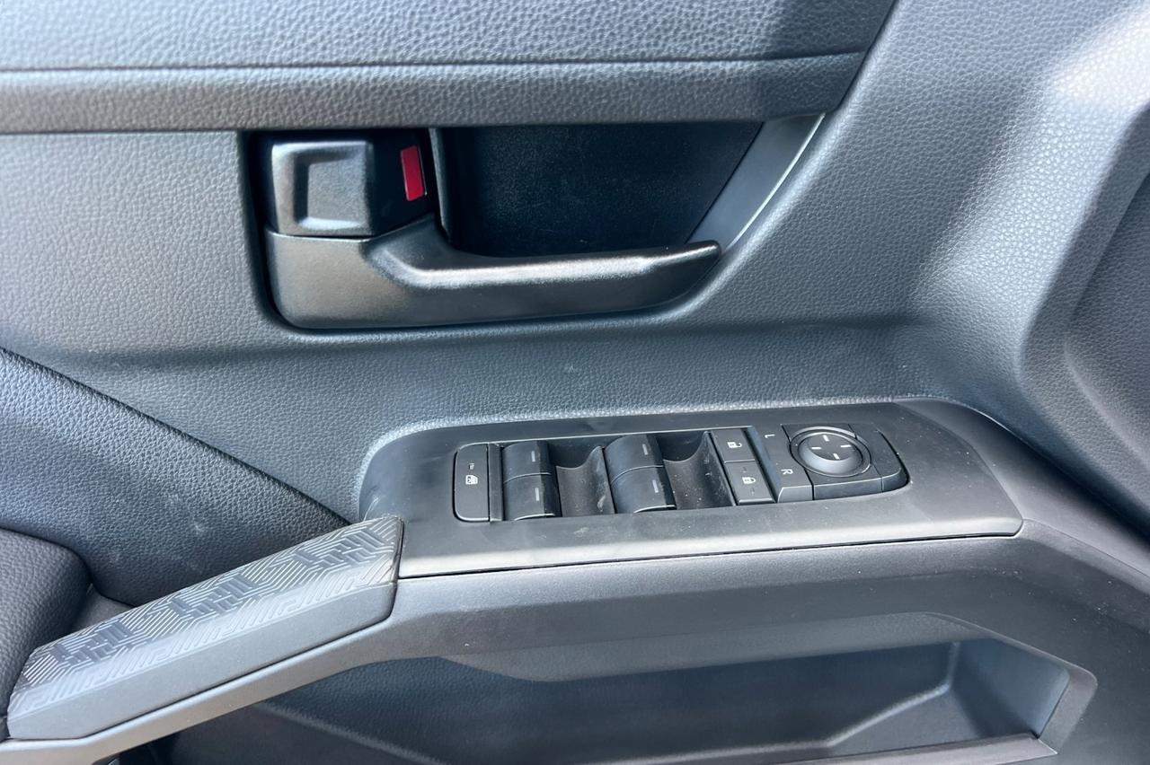 2025 Toyota Tacoma SR5 Ontario OR