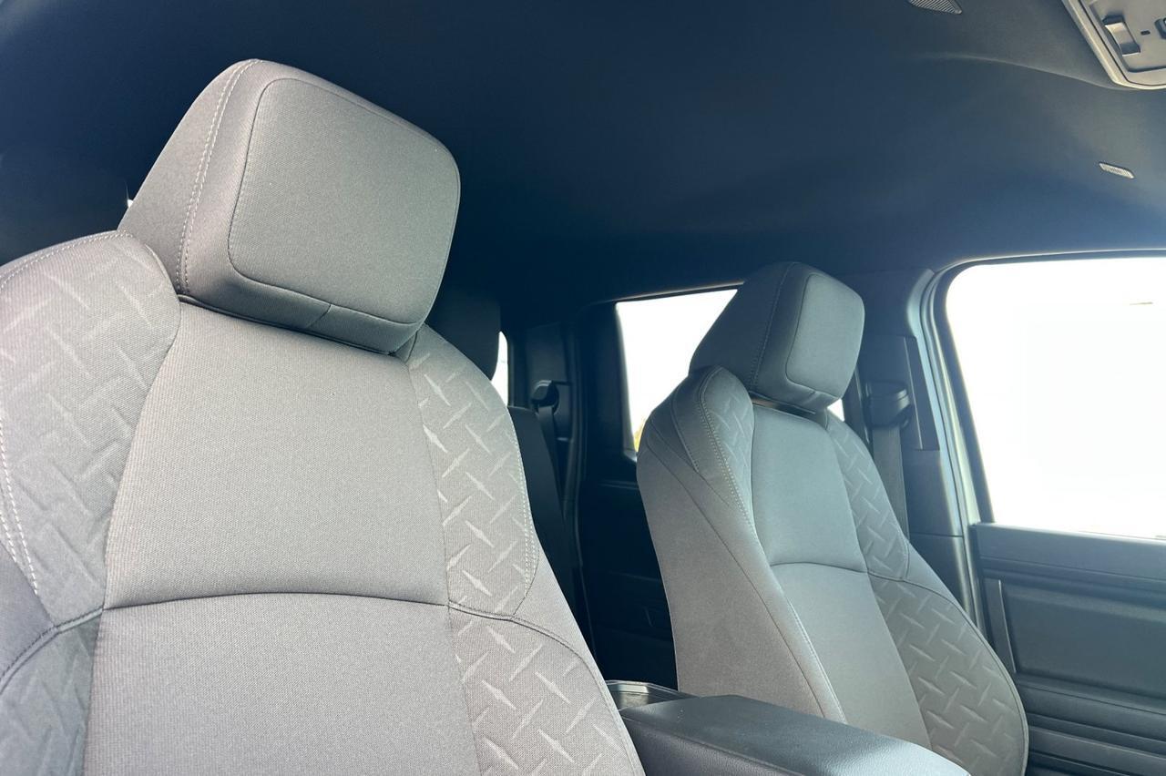 2025 Toyota Tacoma SR5 Ontario OR