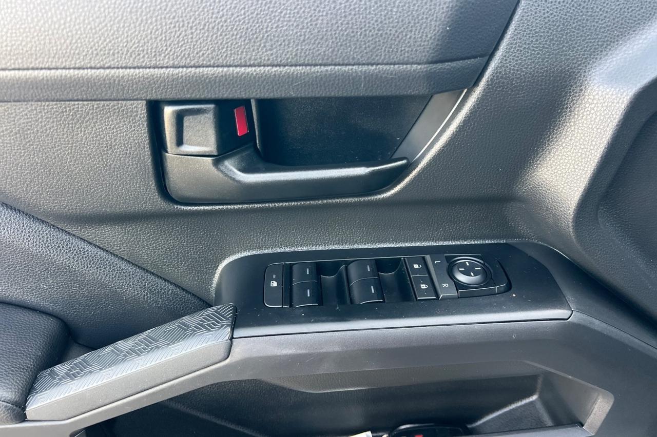 2025 Toyota Tacoma SR5 Ontario OR