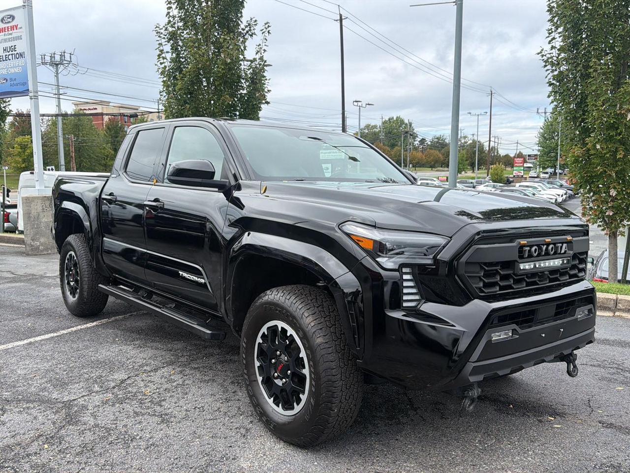2025 Toyota Tacoma SR5