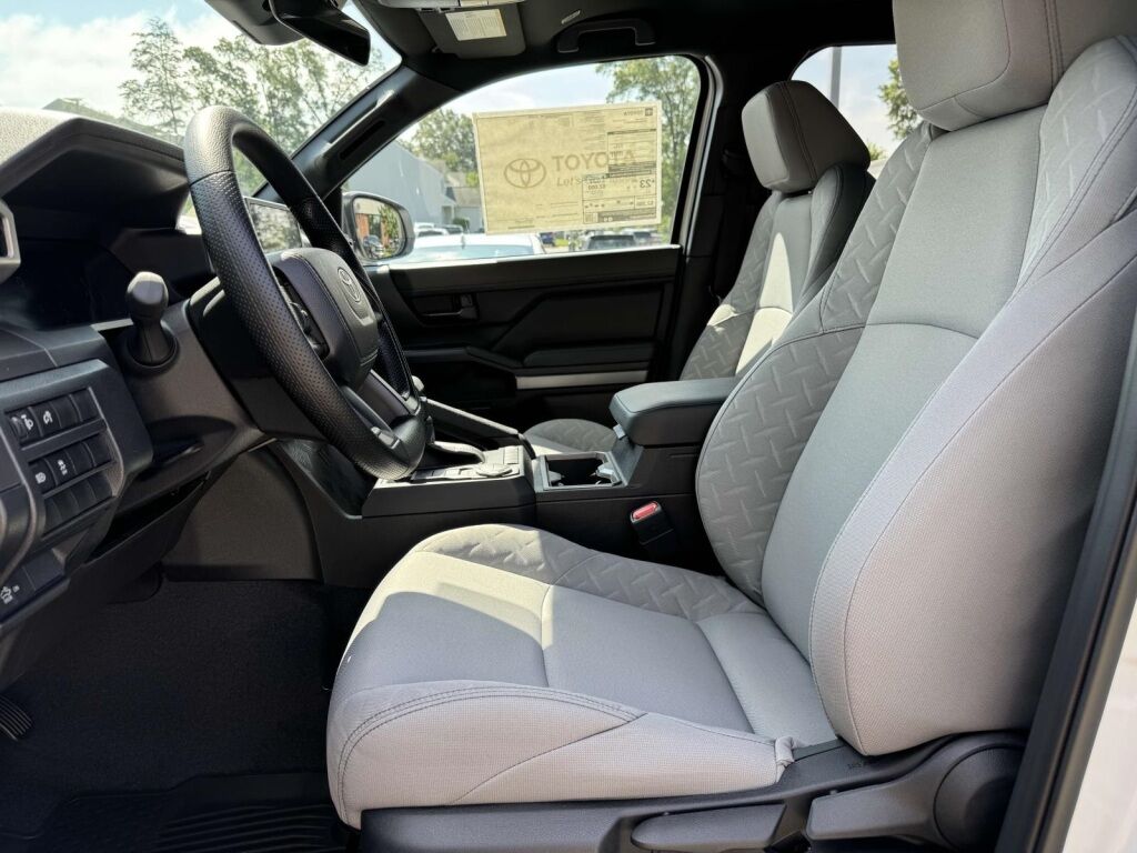 2025 Toyota Tacoma SR5 Fredericksburg VA