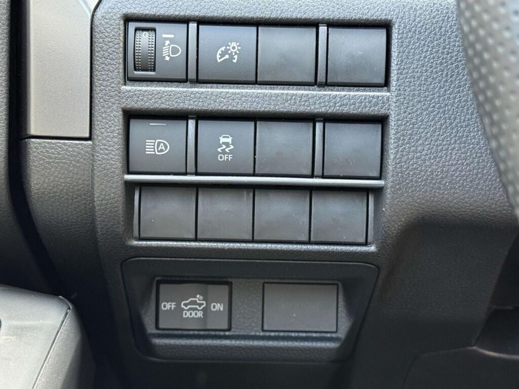 2025 Toyota Tacoma SR5 Fredericksburg VA
