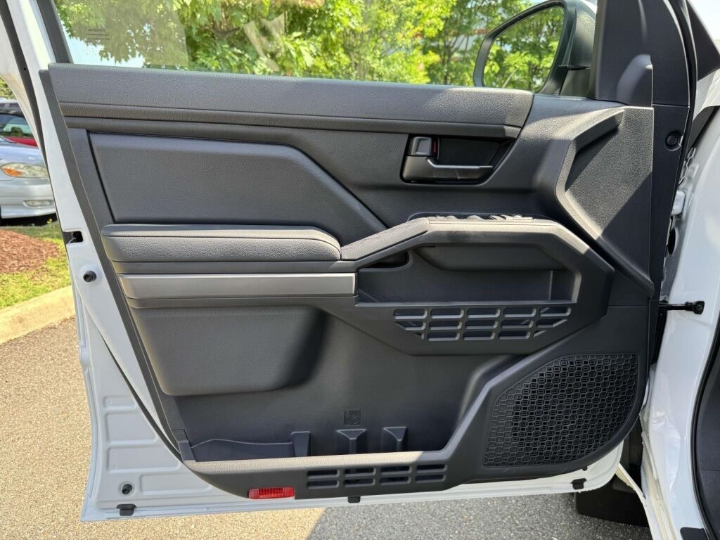 2025 Toyota Tacoma SR5 Fredericksburg VA