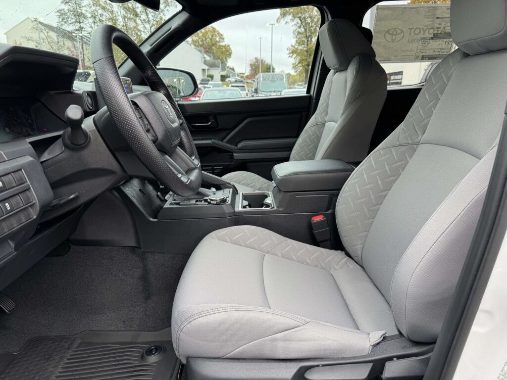 2025 Toyota Tacoma SR5 Fredericksburg VA