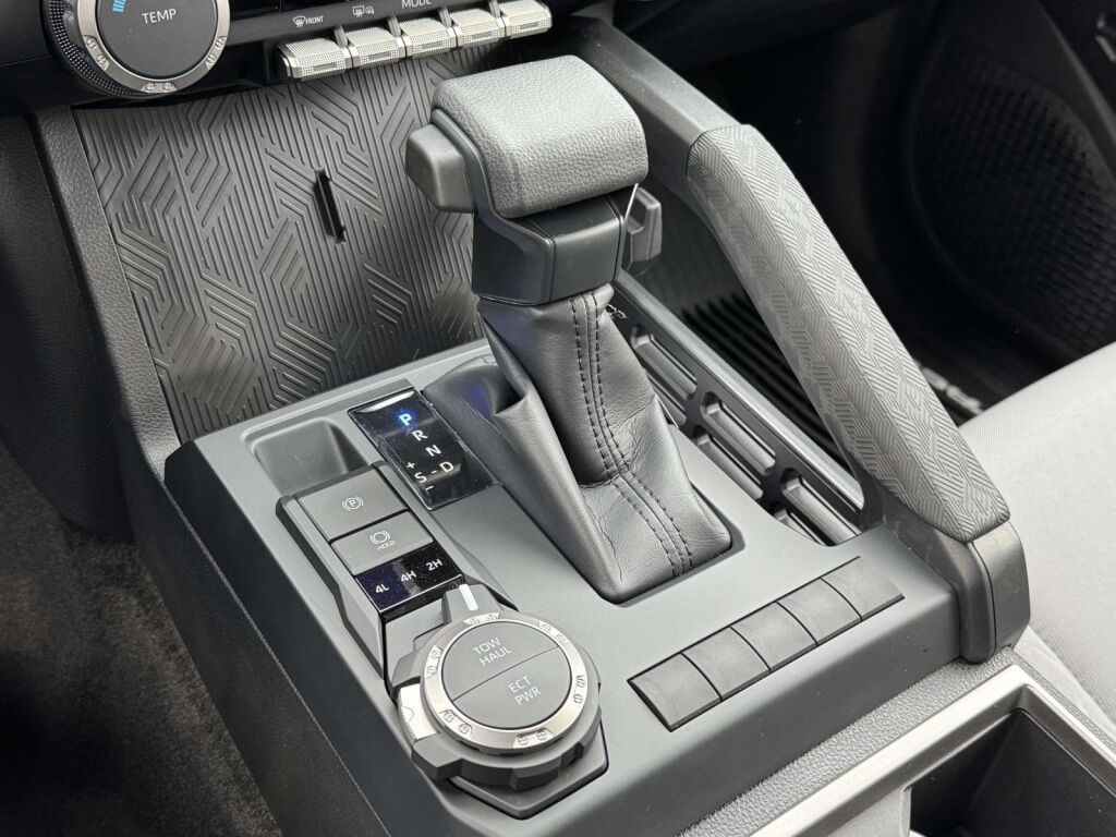 2025 Toyota Tacoma SR5 Fredericksburg VA