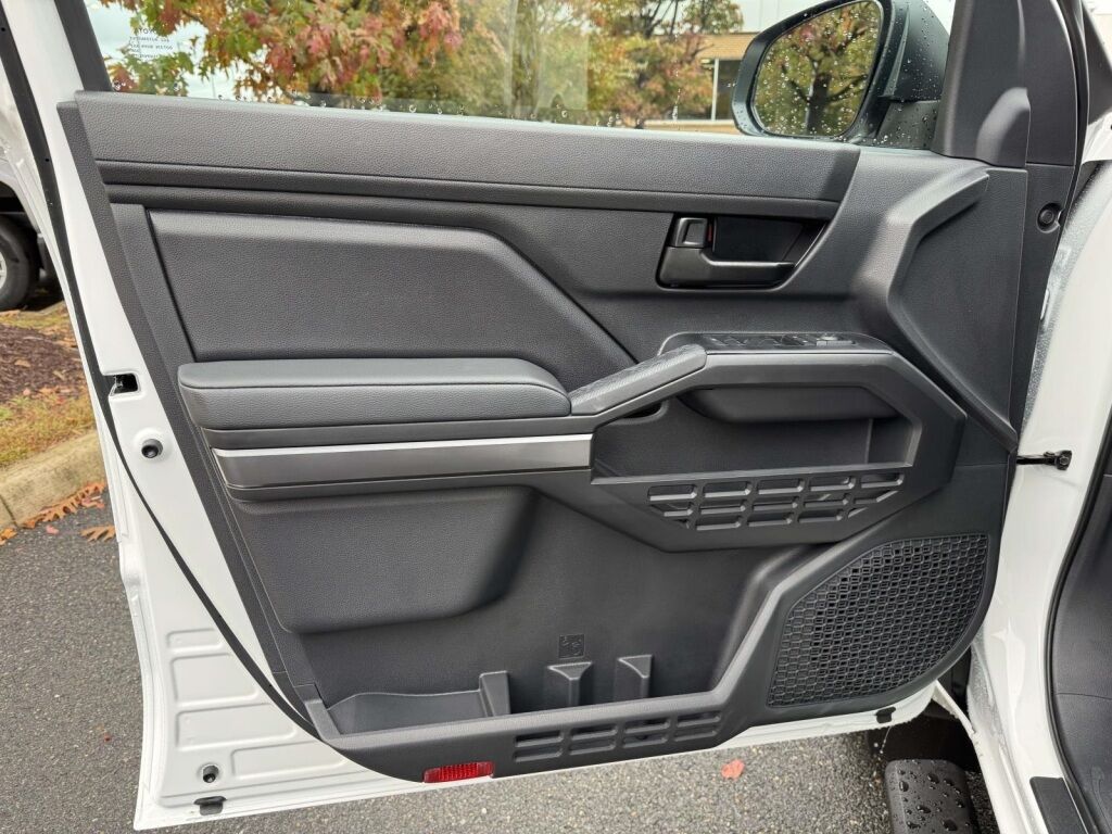 2025 Toyota Tacoma SR5 Fredericksburg VA