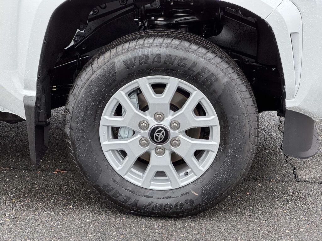 2025 Toyota Tacoma SR5 Fredericksburg VA