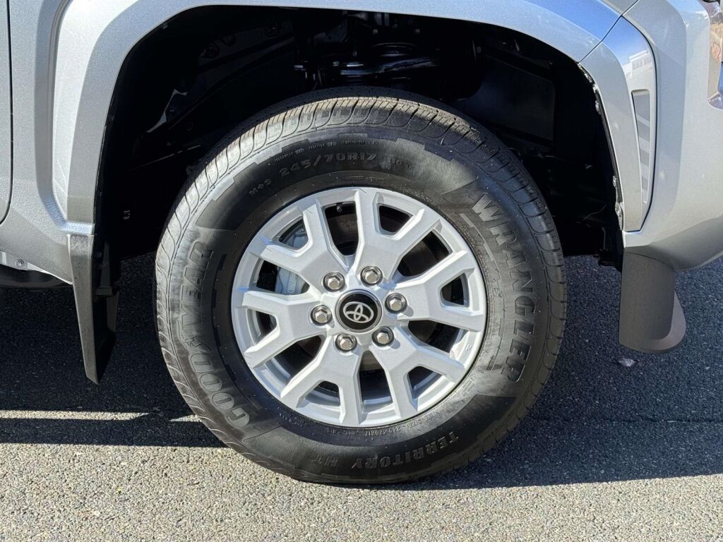 2025 Toyota Tacoma SR5 Fredericksburg VA