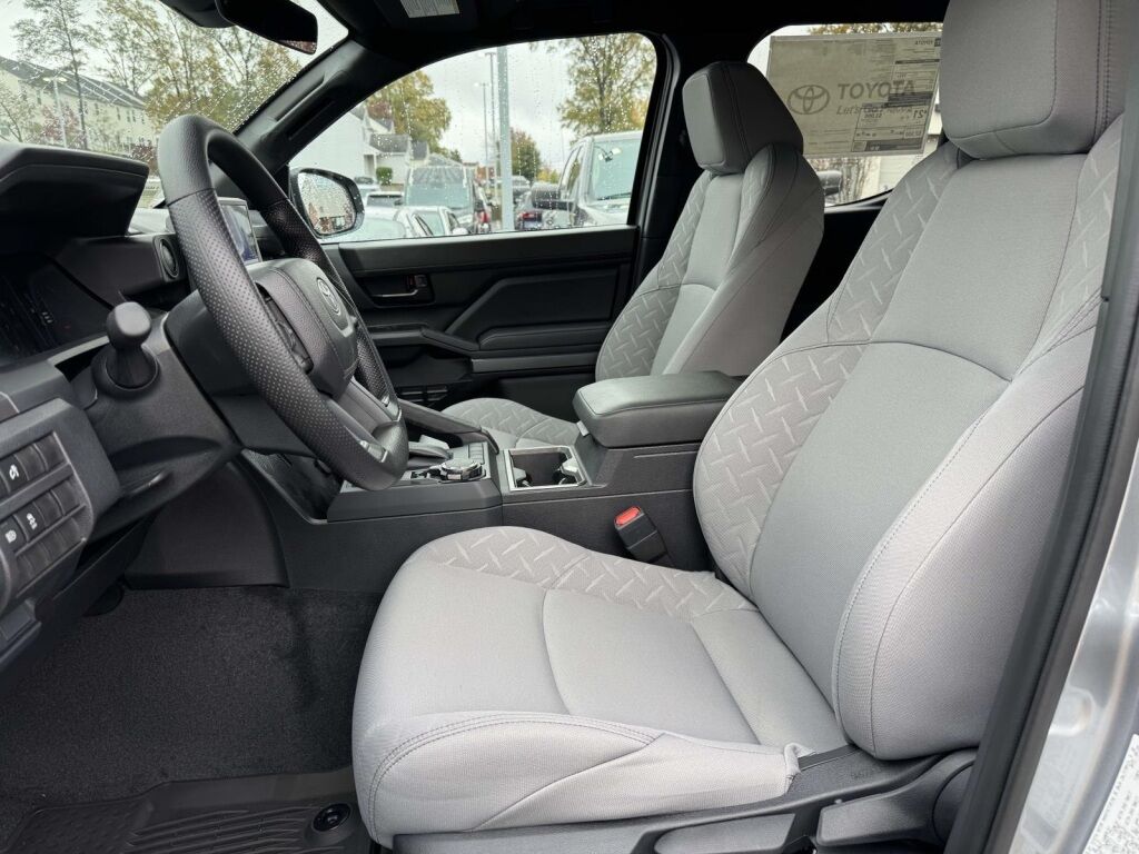 2025 Toyota Tacoma SR5 Fredericksburg VA