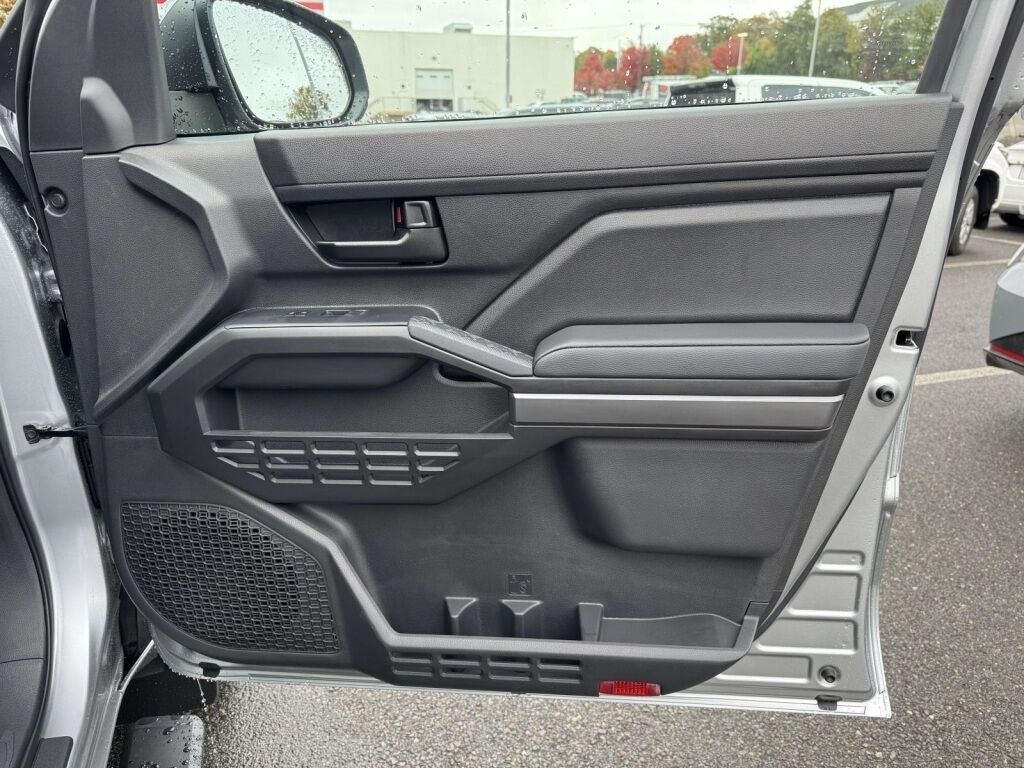 2025 Toyota Tacoma SR5 Fredericksburg VA